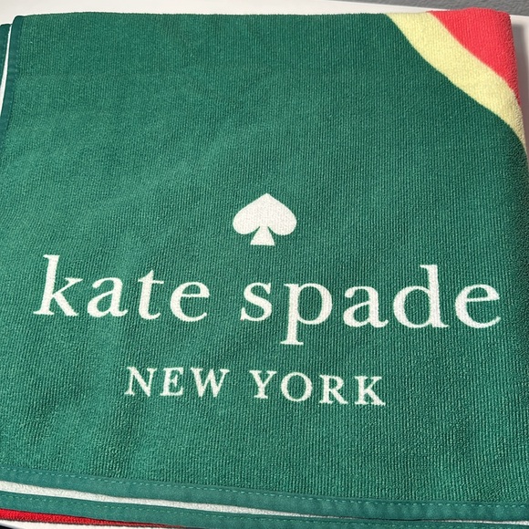 ♠️ Kate Spade 🍉 Watermelon Beach Towel - Picture 5 of 6